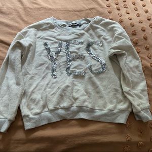 Cute sequinned sweater “YES”